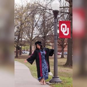 Meet your Posher, Cassandra